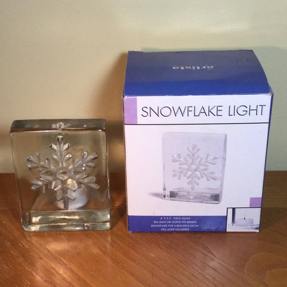 Glass Snowflake Votive Light Decor